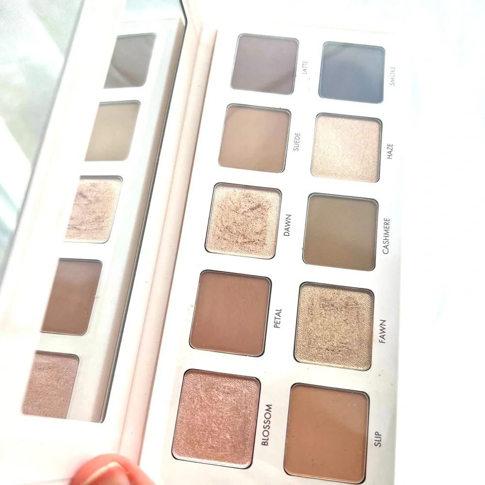 Wander Beauty In Neutral Eyeshadow Palette 7.5g